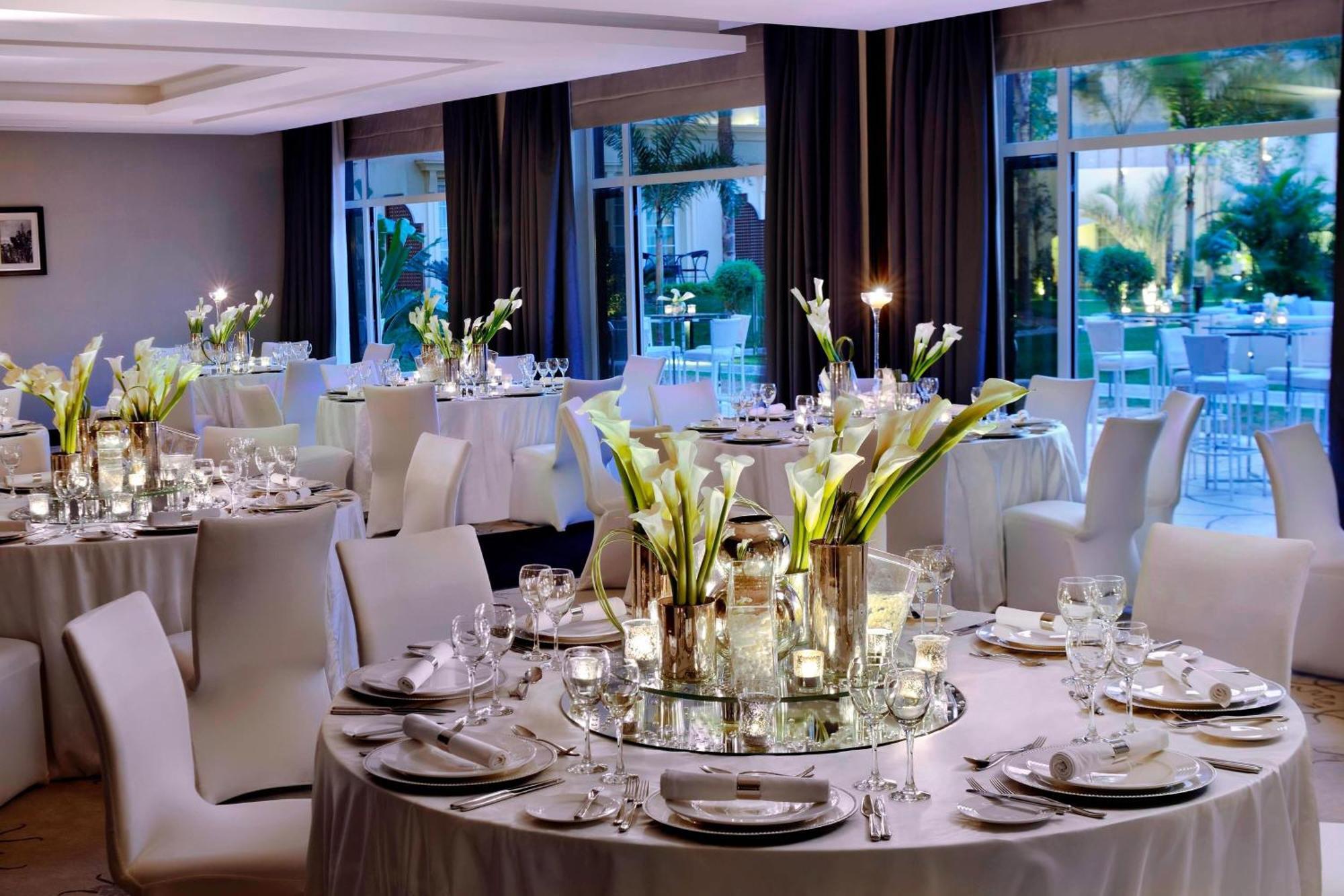 ルネッサンス カイロ ミラージュ シティ ホテル エクステリア 写真 The Westin Palace Madrid
