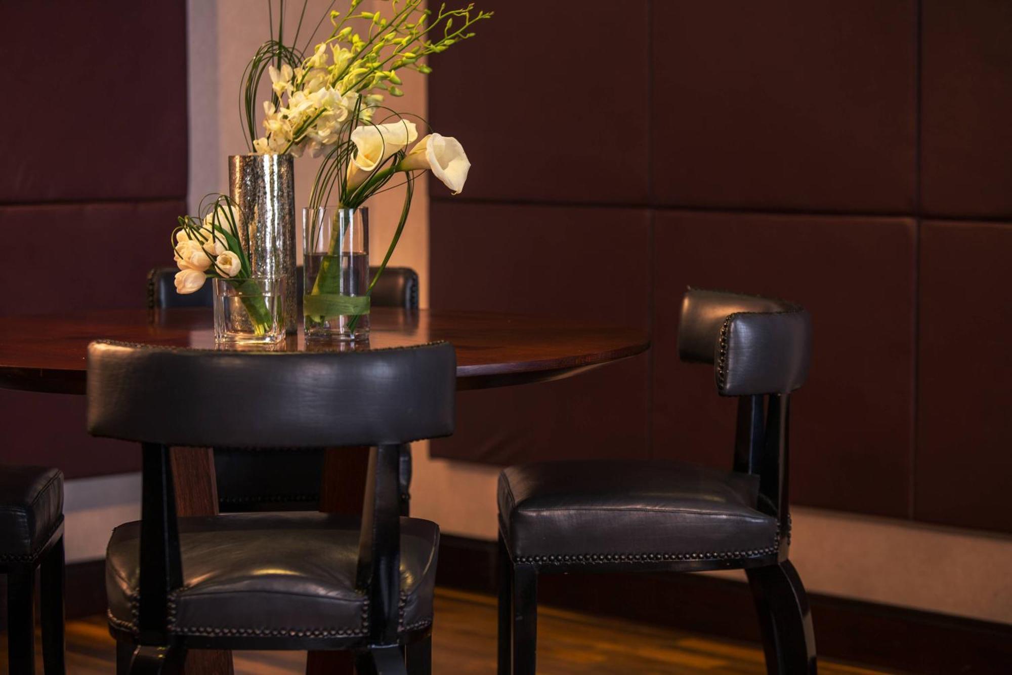 ルネッサンス カイロ ミラージュ シティ ホテル エクステリア 写真 The interior of the restaurant